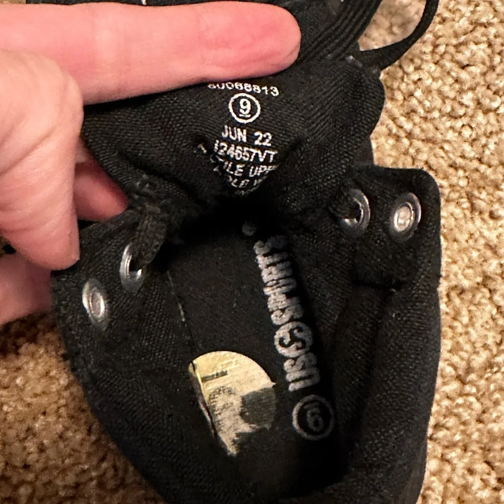 US SPORTS Kids Black High-Top Sneakers Size 9